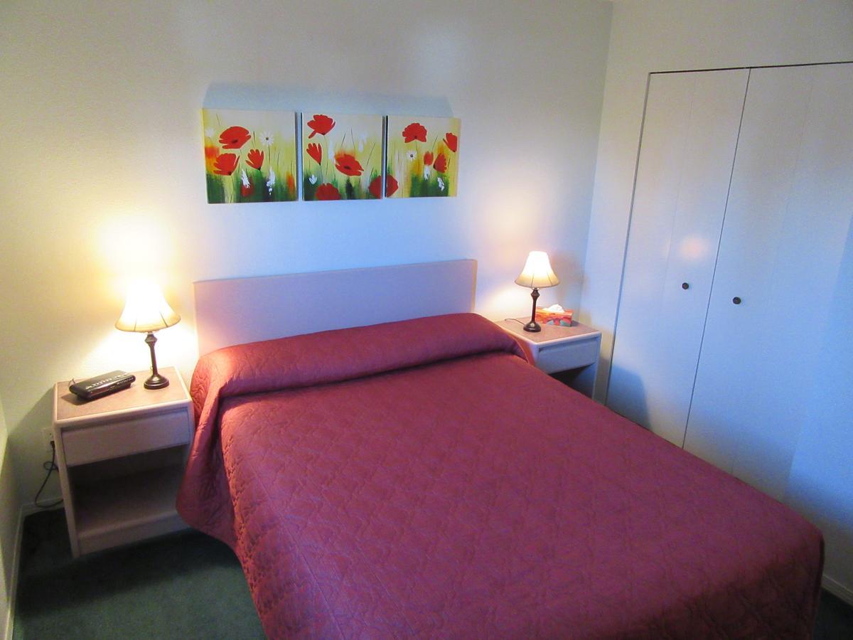 Lake Cowichan Lodge Екстериор снимка
