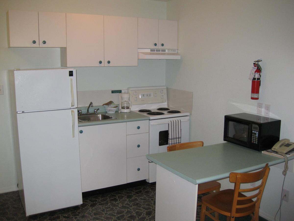 Lake Cowichan Lodge Екстериор снимка